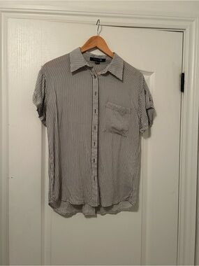 Forever 21 Grey and White Vertical Stripe Short Sleeve Button-Down